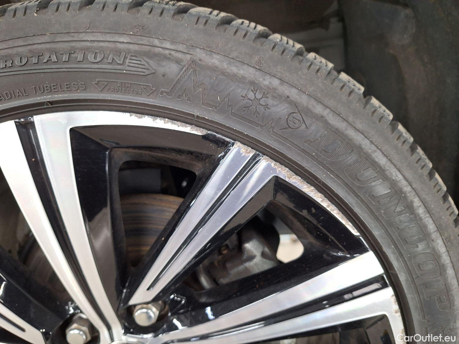  Toyota  Corolla Toyota,  TS '19, Toyota  Touring Sports 1.8 Hybrid Style e-C #8