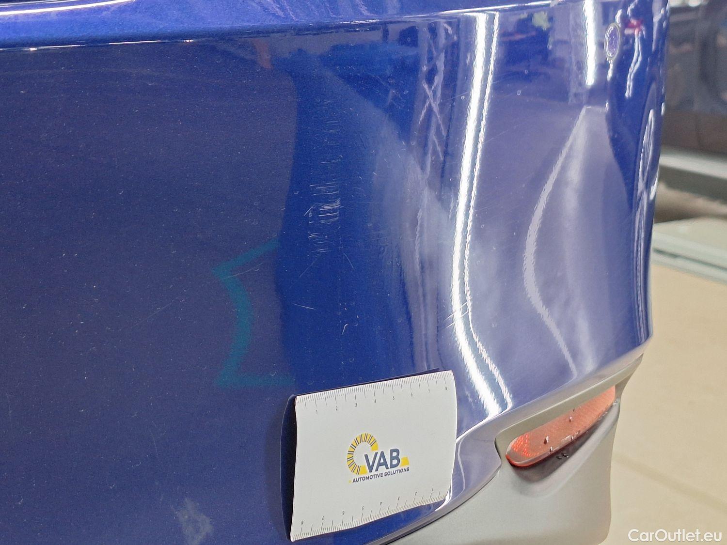  Toyota  Camry Toyota,  '19, Toyota  2.5 Hybrid  Plus E-CVT 4d #16