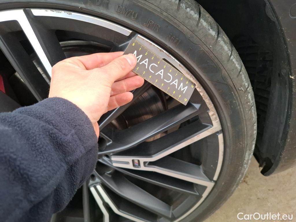  Bmw  Serie 5 BMW Série 5 / 2020 / 4P / Berline 545e xDrive 394ch M Sport BVA8 #19