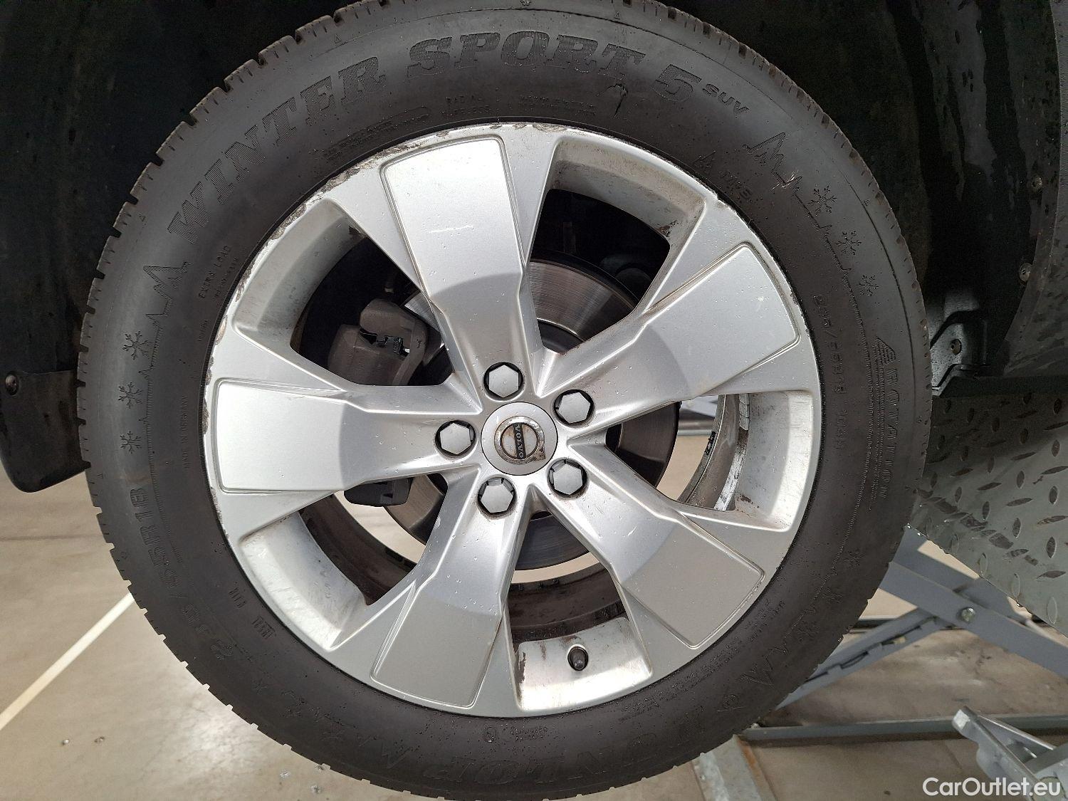  Volvo  XC 40 Volvo, XC40 '17, Volvo XC40 D3 Geartronic Momentum Pro 5d #9