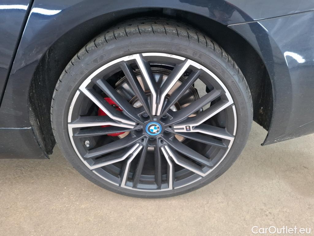  Bmw  Serie 5 BMW Série 5 / 2020 / 4P / Berline 545e xDrive 394ch M Sport BVA8 #27
