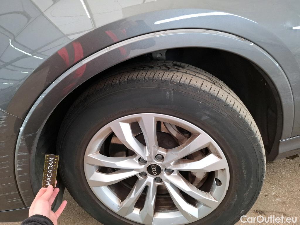  Audi  Q7 AUDI  / 2019 / 5P / SUV 55 TFSIe 380ch quattro Tiptronic8 Avus #40