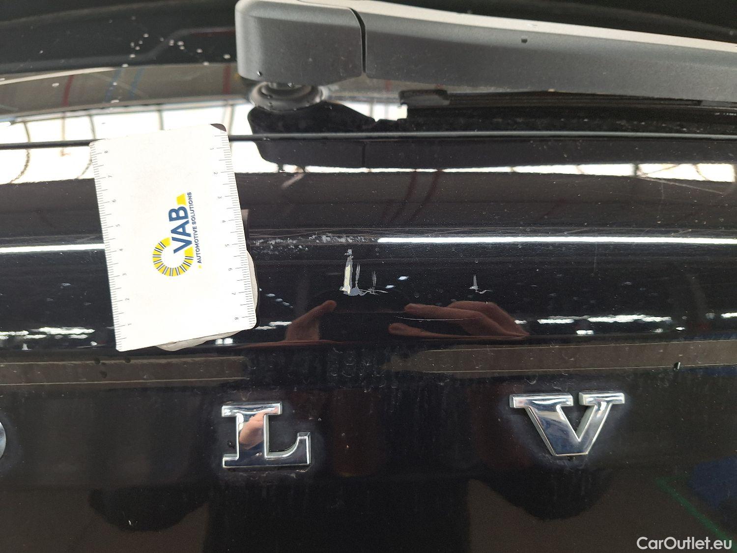  Volvo  XC 40 Volvo, XC40 '17, Volvo XC40 D3 Geartronic Momentum Pro 5d #29