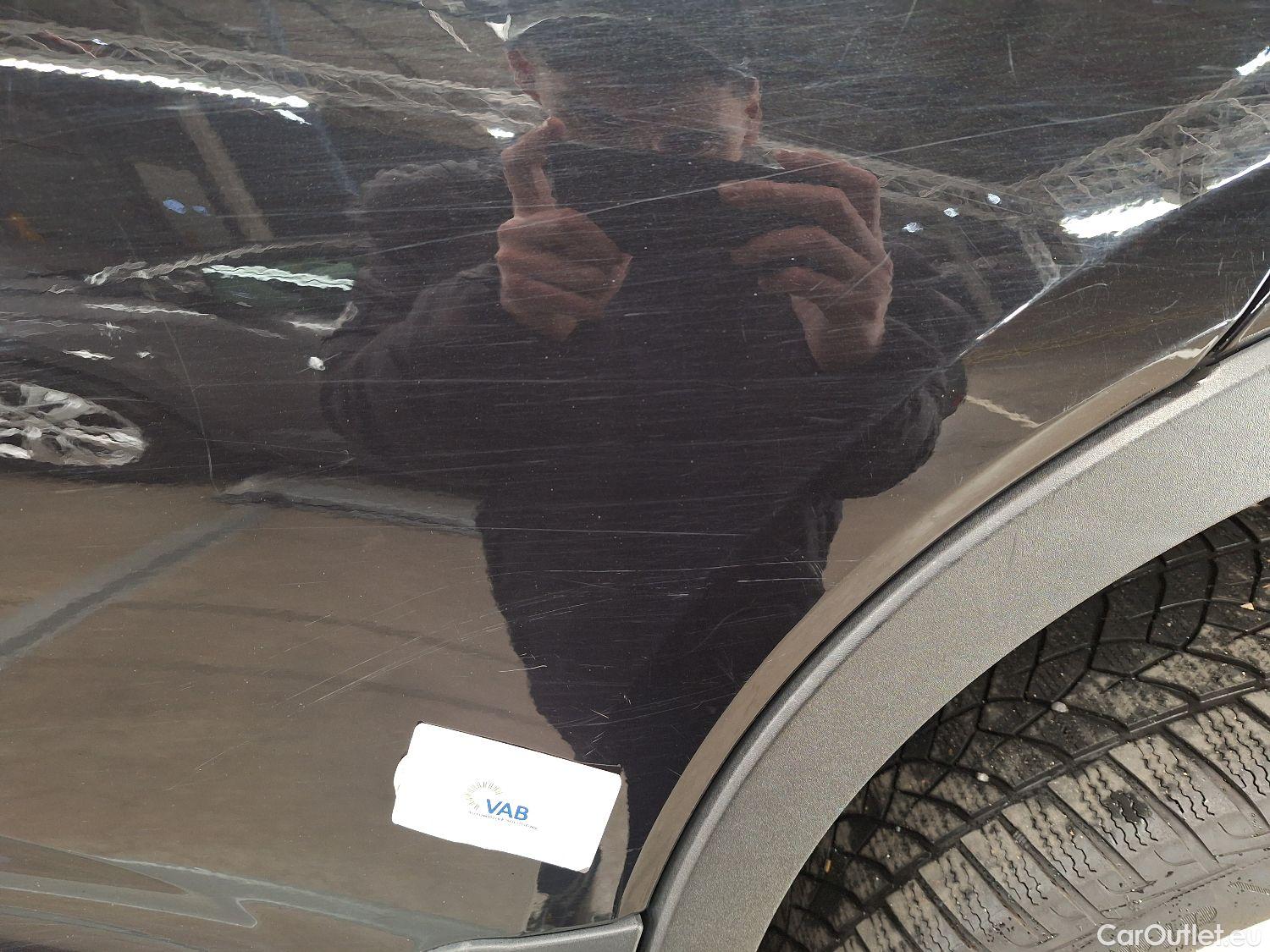  Volvo  XC 40 Volvo, XC40 '17, Volvo XC40 D3 Geartronic Momentum Pro 5d #35