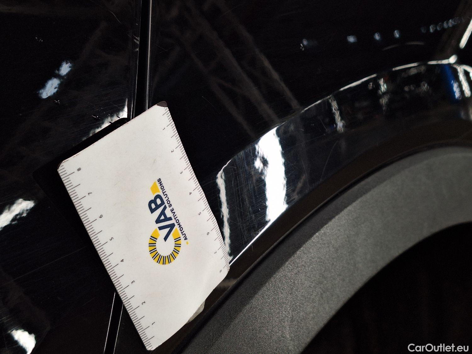  Volvo  XC 40 Volvo, XC40 '17, Volvo XC40 D3 Geartronic Momentum Pro 5d #31