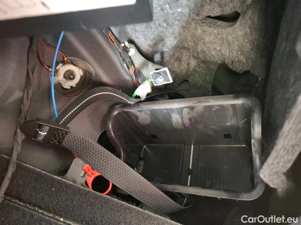  Audi  Q5 AUDI  / 2016 / 5P / SUV 50 TFSI e 299 QTT S TRONIC 7 AVUS #13