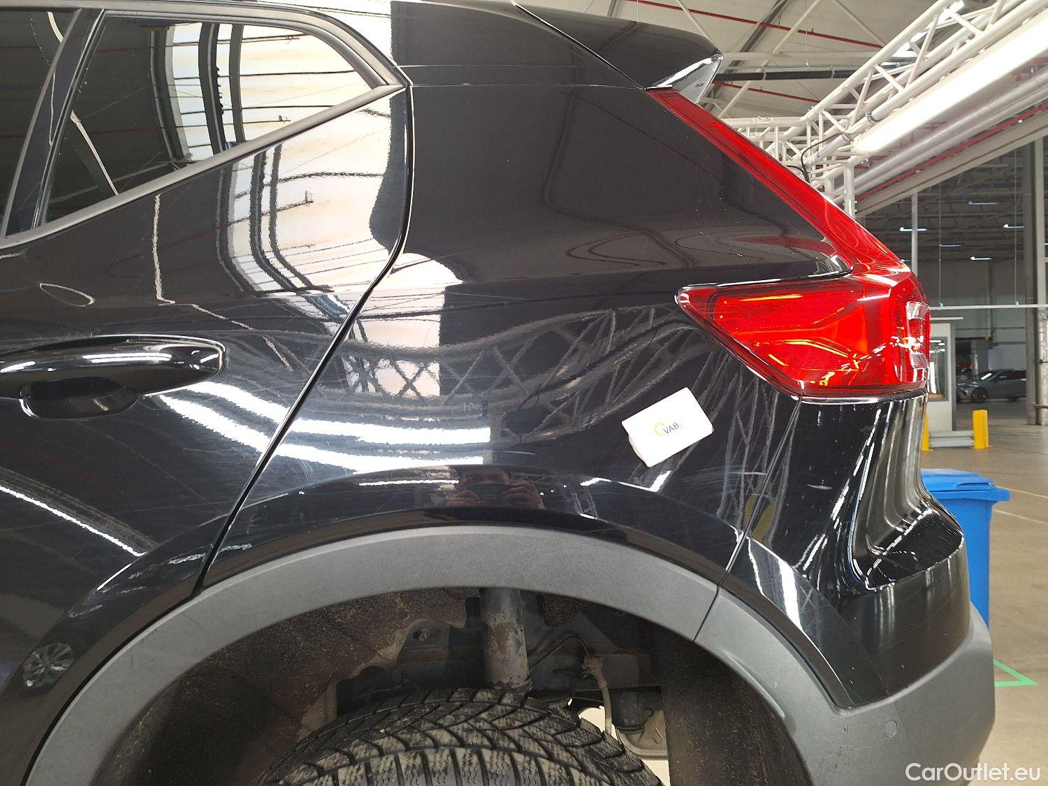  Volvo  XC 40 Volvo, XC40 '17, Volvo XC40 D3 Geartronic Momentum Pro 5d #32