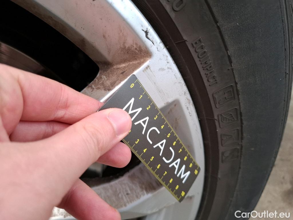  Audi  Q7 AUDI  / 2019 / 5P / SUV 55 TFSIe 380ch quattro Tiptronic8 Avus #25