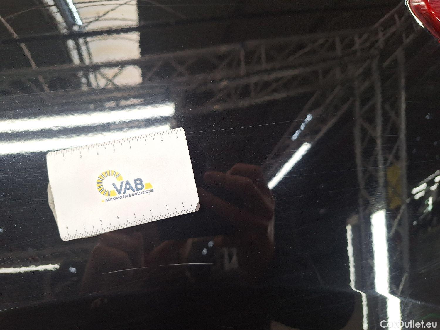  Volvo  XC 40 Volvo, XC40 '17, Volvo XC40 D3 Geartronic Momentum Pro 5d #33