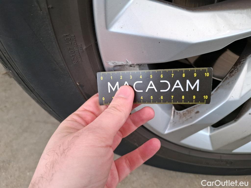  Audi  Q7 AUDI  / 2019 / 5P / SUV 55 TFSIe 380ch quattro Tiptronic8 Avus #31