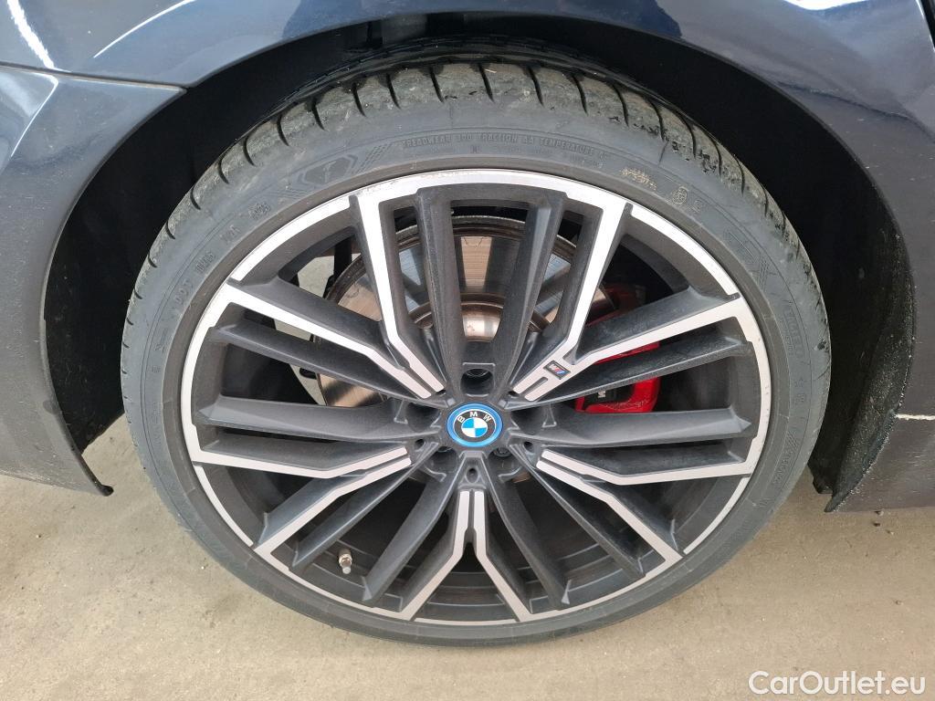  Bmw  Serie 5 BMW Série 5 / 2020 / 4P / Berline 545e xDrive 394ch M Sport BVA8 #44