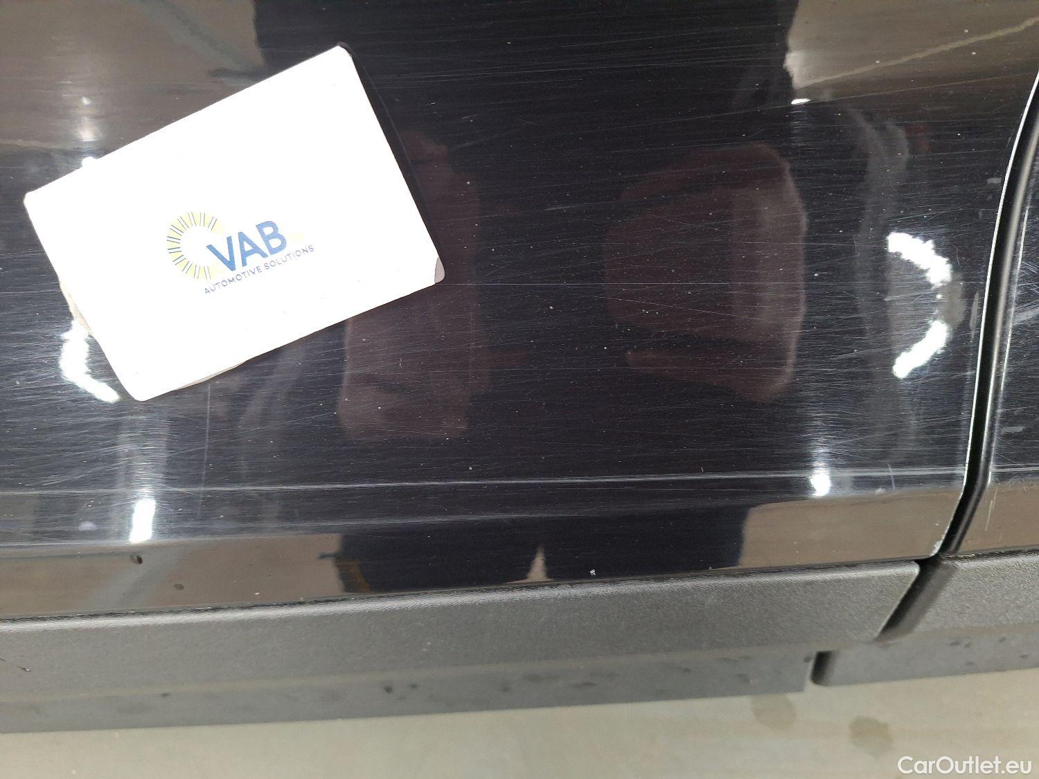  Volvo  XC 40 Volvo, XC40 '17, Volvo XC40 D3 Geartronic Momentum Pro 5d #40