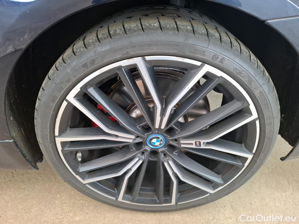  Bmw  Serie 5 BMW Série 5 / 2020 / 4P / Berline 545e xDrive 394ch M Sport BVA8 #39