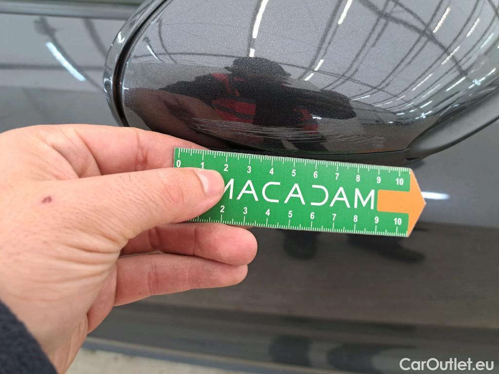  Porsche  Taycan  93kWh BVA #79