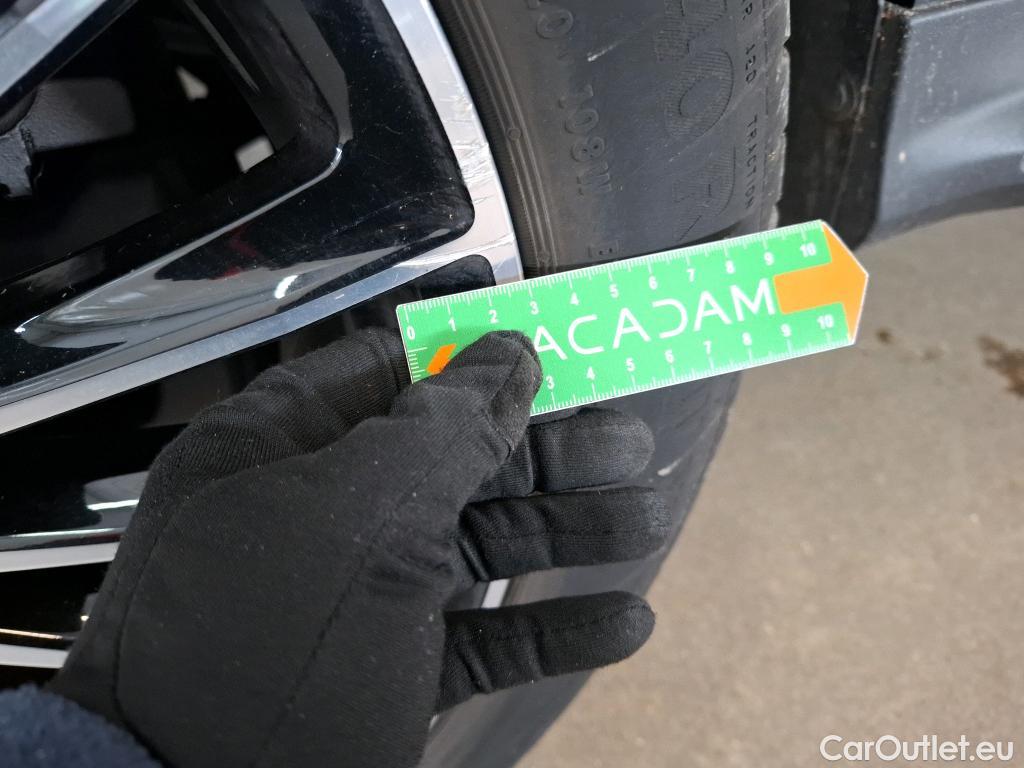  Mercedes  G-Klasee MERCEDES-BENZ GLC Coupe / 2023 / 5P / Coupé GLC 300 e AMG Line 4MATIC #7