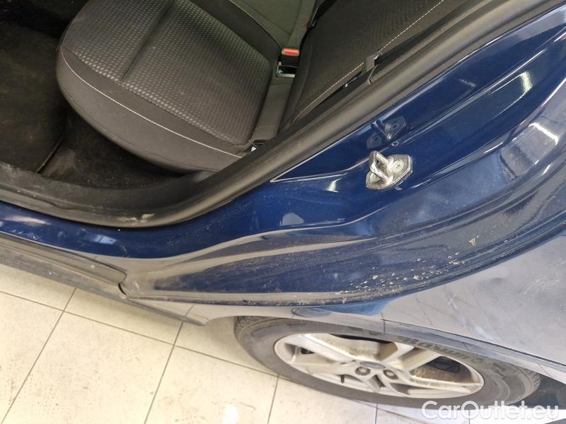  Ford  Focus  Break (2010) Foc.kom.1.5TDCi 88 Edition #17