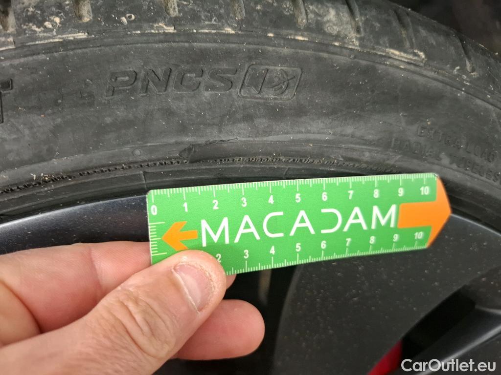  Tesla  Model Y TESLA  / 2020 / 5P / SUV Performance Dual Motor AWD #2