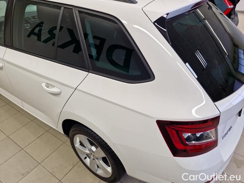 Skoda  Fabia  Combi (2015) Fab.Com.1.0TSI 70 Ambition #11