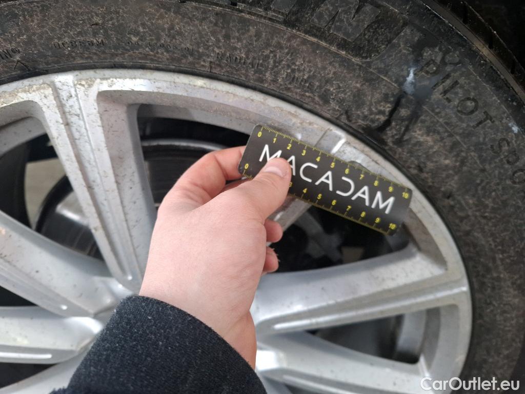  Volvo  XC90 VOLVO  5p SUV T8 Twin Engine AWD GT 8 Inscription Luxe #25