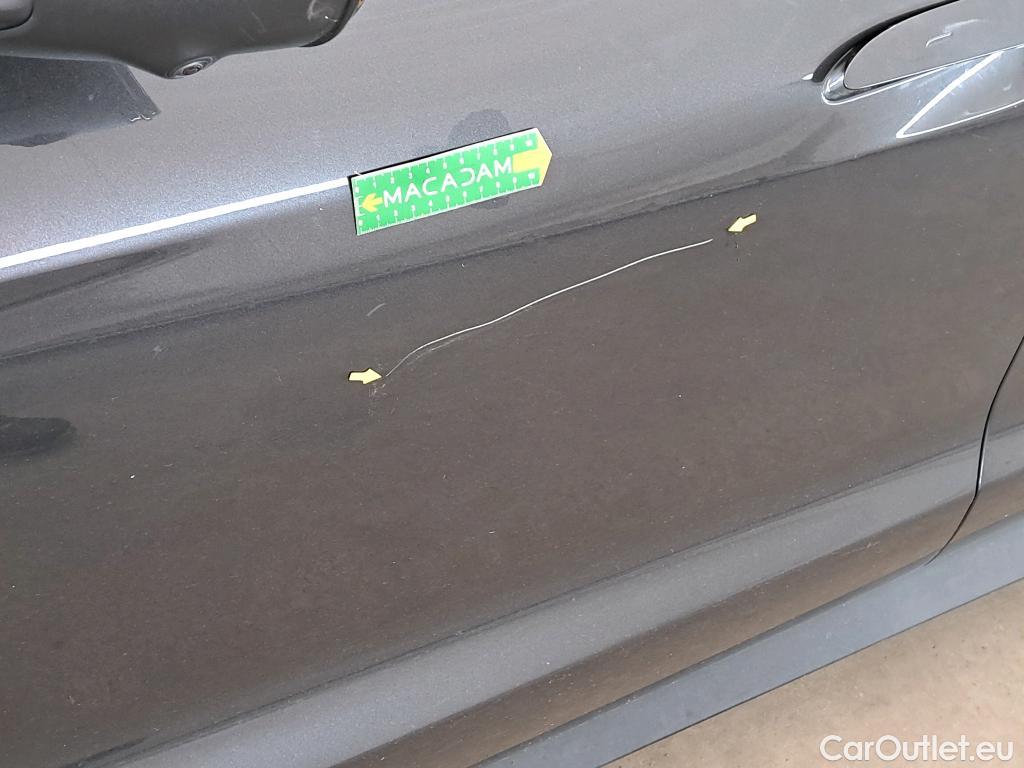  Porsche  Taycan  93kWh BVA #29