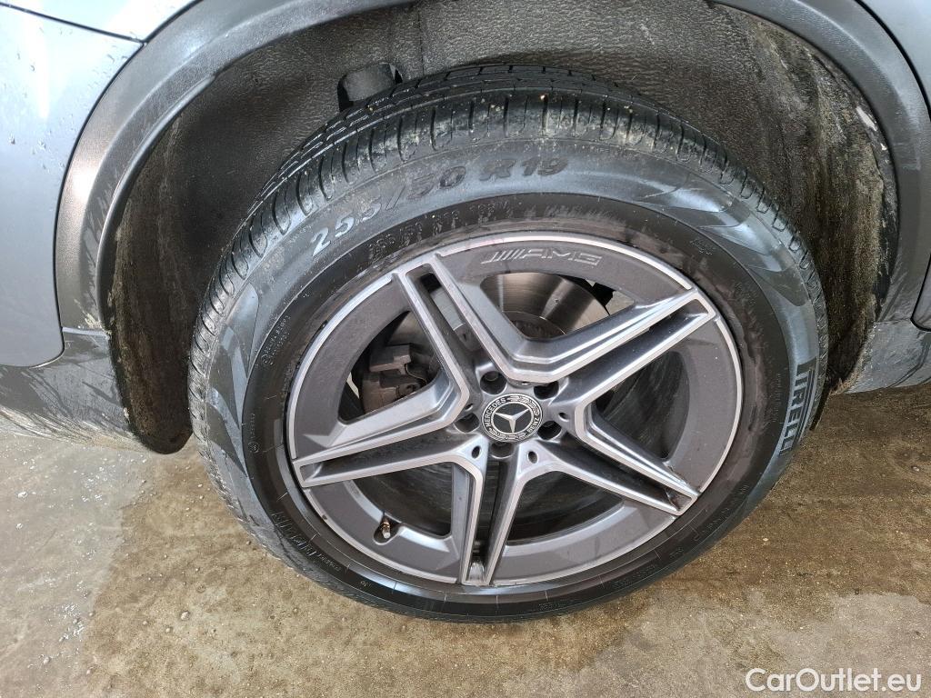  Mercedes  G-Klasee MERCEDES-BENZ GLC Coupe / 2019 / 5P / Coupé GLC 300 e Business Line 4Matic #18