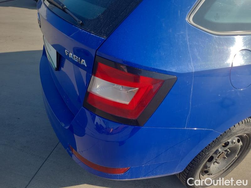  Skoda  Fabia  Combi (2015) Fab.Com.1.0TSI 70 Active #17