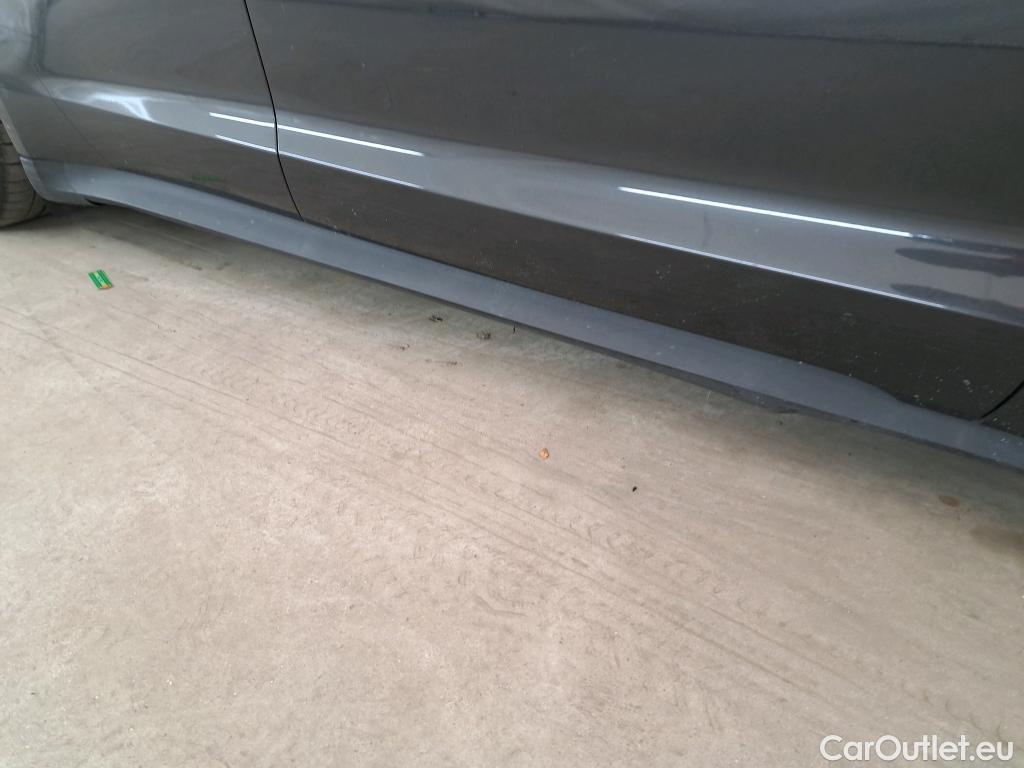  Porsche  Taycan  93kWh BVA #39