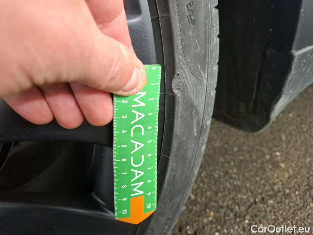  Tesla  Model Y TESLA  / 2020 / 5P / SUV Performance Dual Motor AWD #4