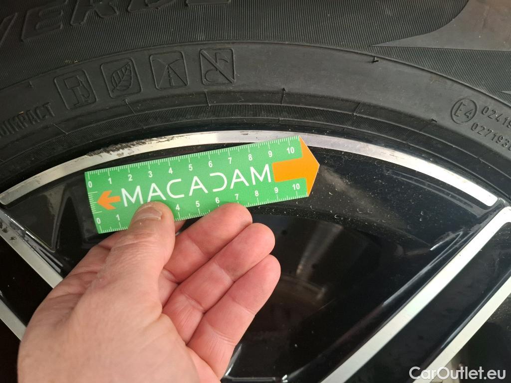  Mercedes  G-Klasee MERCEDES-BENZ GLC Coupe / 2019 / 5P / Coupé 2.0 GLC 300 E BUSINESS LINE 4MATIC #7