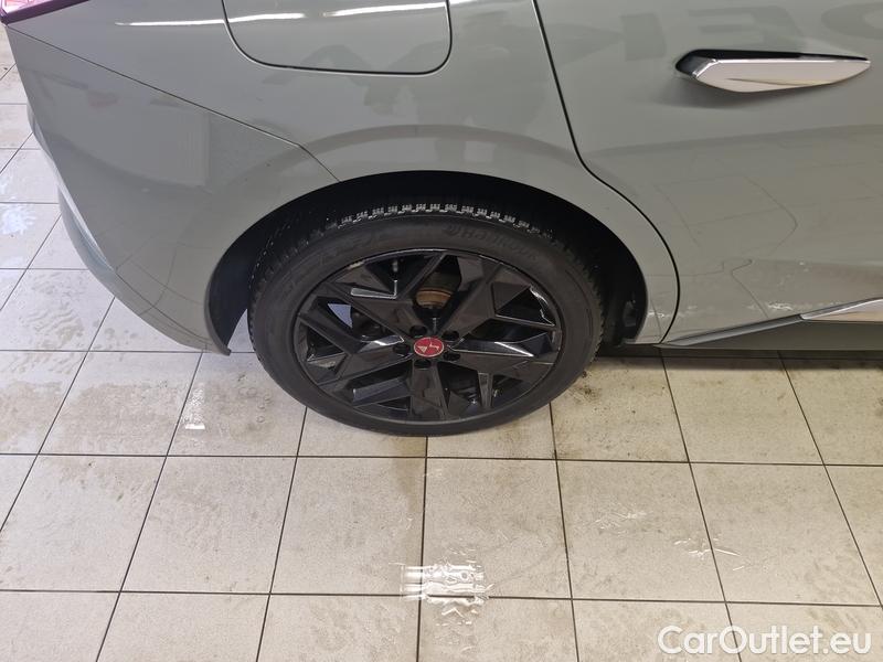  DS  DS4 4 (2015)  1.5BHDi 130 Perf.Line+ AT #3