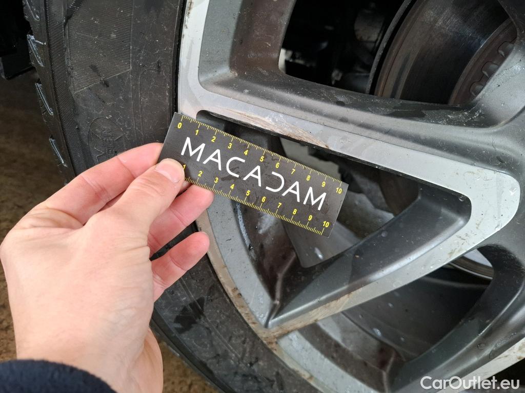  Land Rover  Range Rover LAND ROVER  Velar / 2017 / 5P / SUV 2.0 P400e PHEV BVA R-Dynamic SE #30