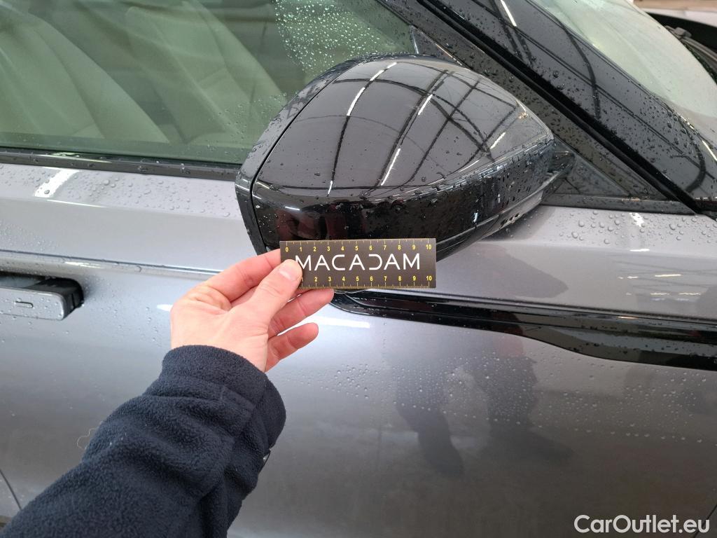  Land Rover  Range Rover LAND ROVER  Velar / 2017 / 5P / SUV 2.0 P400e PHEV BVA R-Dynamic SE #53