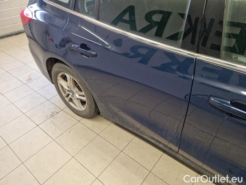  Ford  Focus  Break (2010) Foc.kom.1.5TDCi 88 Edition #11