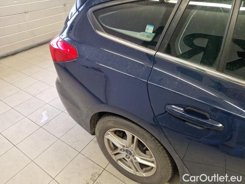  Ford  Focus  Break (2010) Foc.kom.1.5TDCi 88 Edition #12