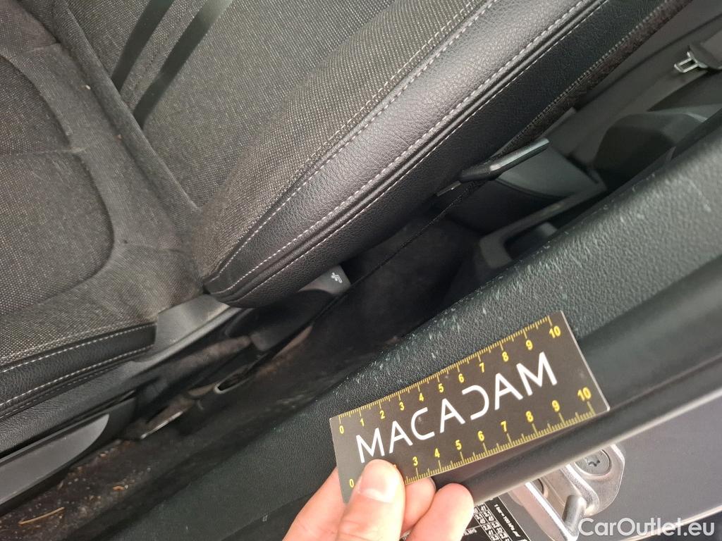  Bmw  Serie 1 Série 1 Berline 120 i Edition Sport 2.0 180CV BVA7 E6d #34