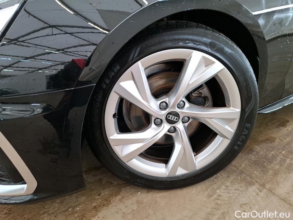  Audi  A4 AUDI  / 2019 / 4P / Berline 35 TFSI 150 S tronic S Line #19