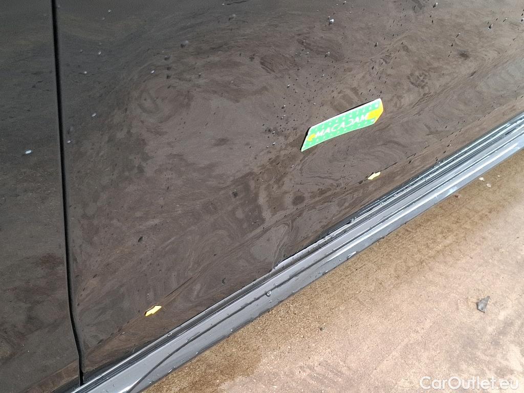  Audi  A4 AUDI  / 2019 / 4P / Berline 35 TFSI 150 S tronic S Line #9