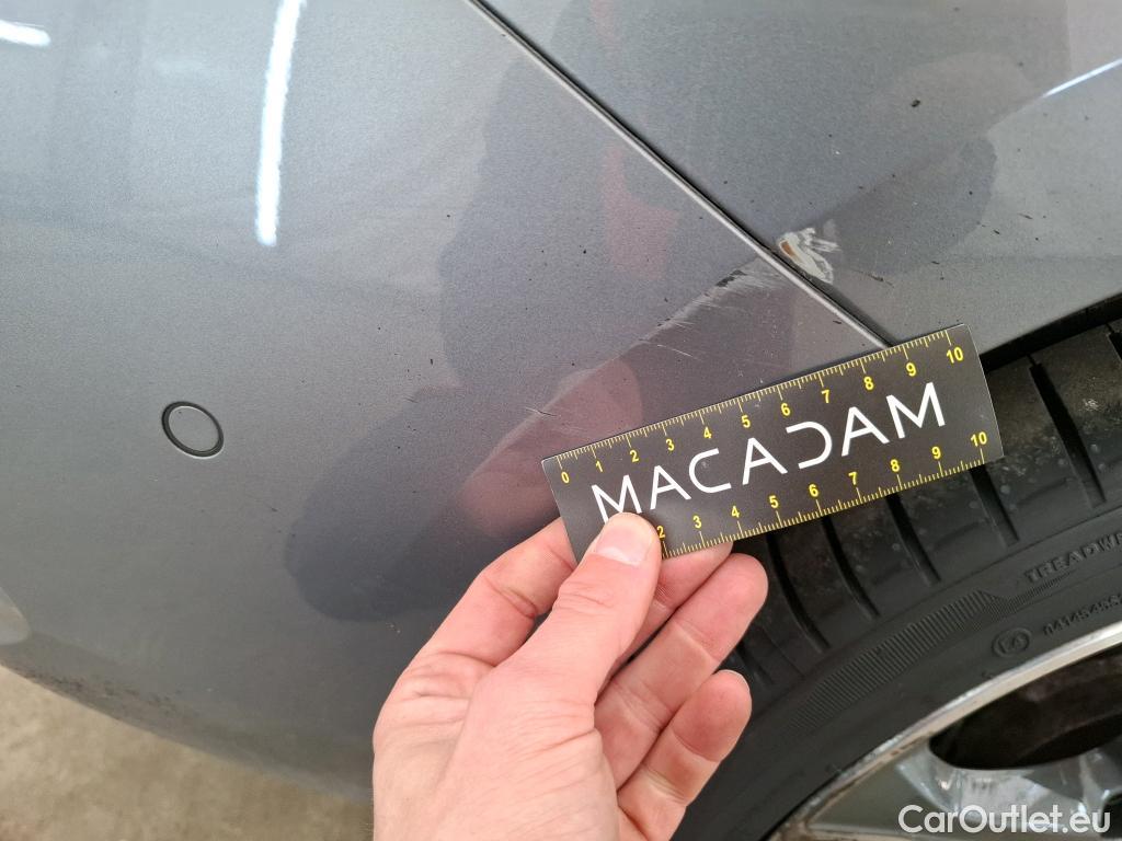  Bmw  Serie 1 Série 1 Berline 120 i Edition Sport 2.0 180CV BVA7 E6d #91