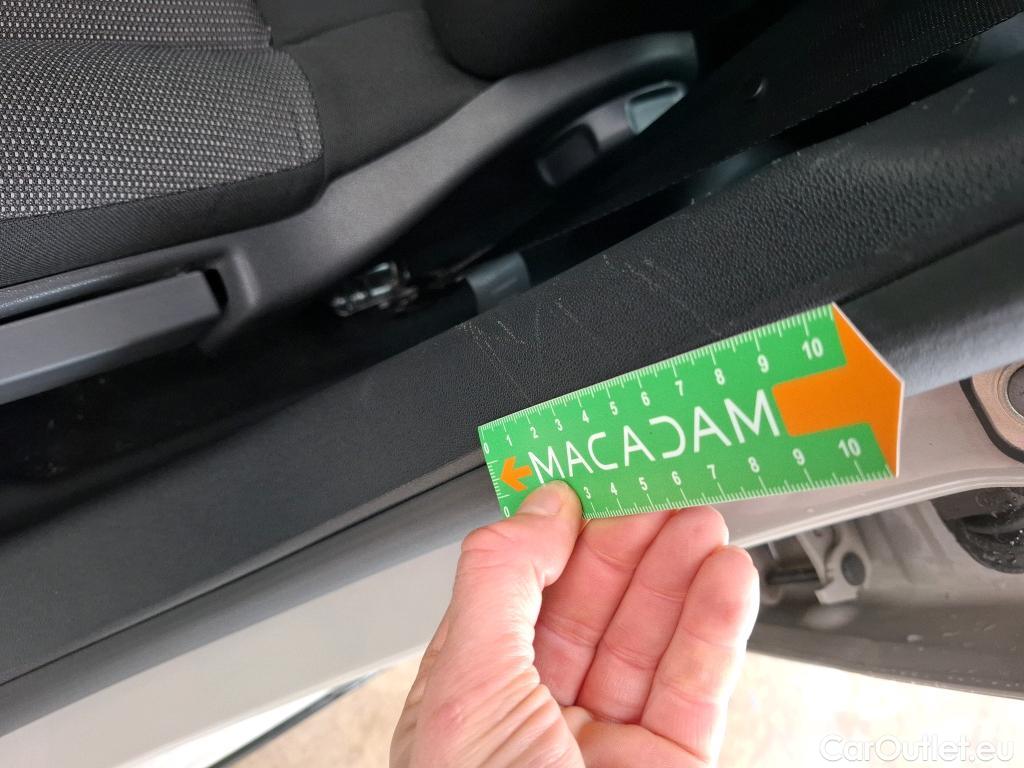  Citroen  C3  Shine 1.2 PureTech 80CV BVM5 6E #1