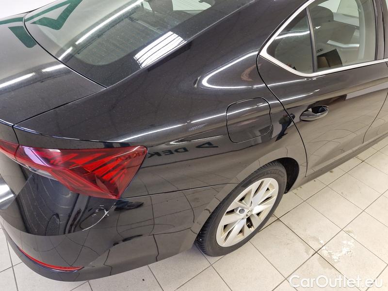  Skoda  Octavia  Lim.  (5E3)(03.2017->)  1.5TSI 150 Style #13