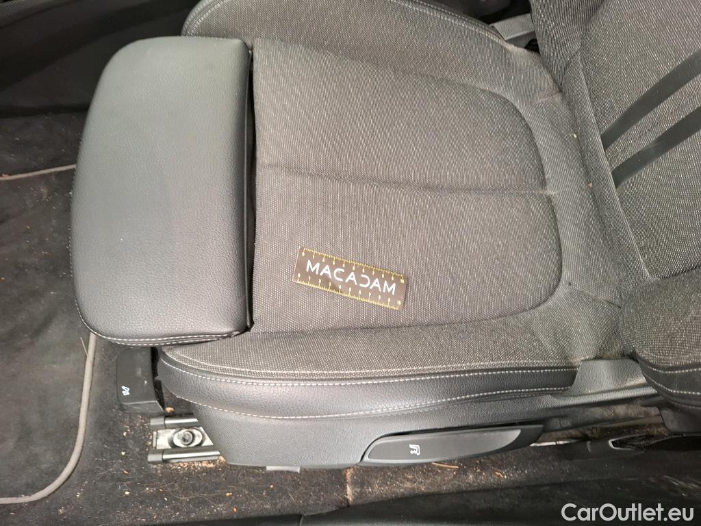  Bmw  Serie 1 Série 1 Berline 120 i Edition Sport 2.0 180CV BVA7 E6d #57