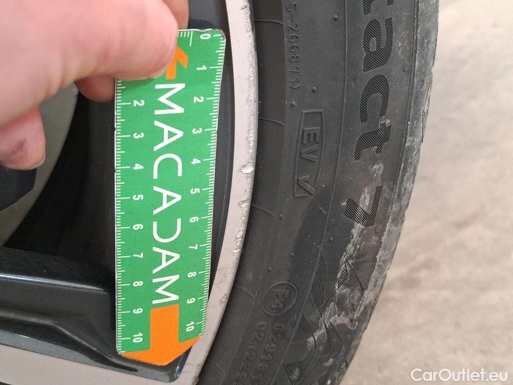  Bmw  Serie 1 BMW Série 1 / 2019 / 5P / Berline 1.5 116I DKG7 Business Design #15