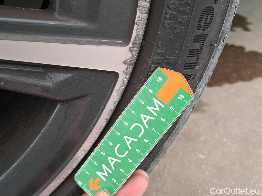  Bmw  Serie 1 BMW Série 1 / 2019 / 5P / Berline 1.5 116I DKG7 Business Design #5