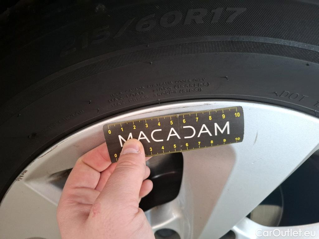  Nissan  Qashqai NISSAN  / 2017 / 5P / Crossover 1.5 DCI 115 Business Edition #13