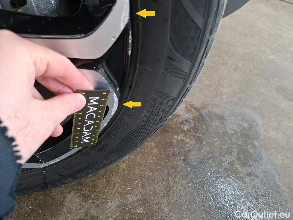  Land Rover  Discovery MG ZS / 2024 / 5P / SUV 1.5L 197ch Hybrid+ Comfort #4