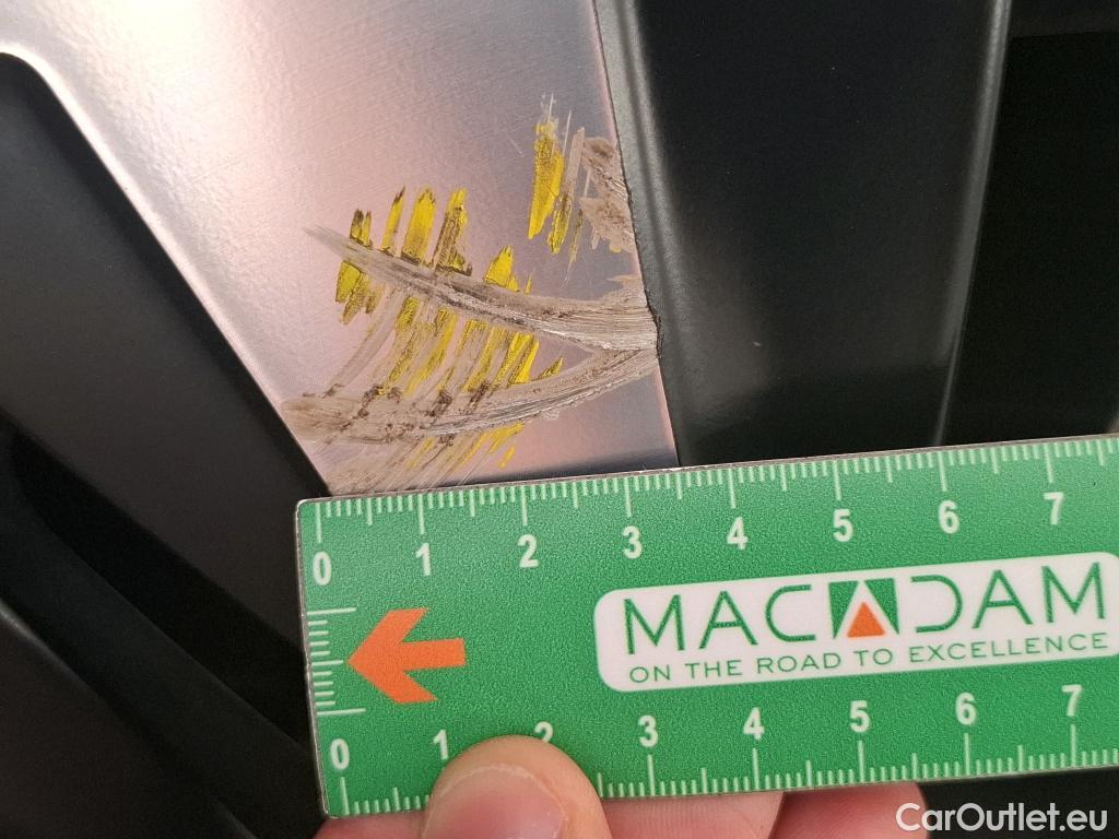  Mercedes  A-Klasse MERCEDES-BENZ Classe A Compact  2018  5P  Berline A 250 e Business Line 8GDCT #37