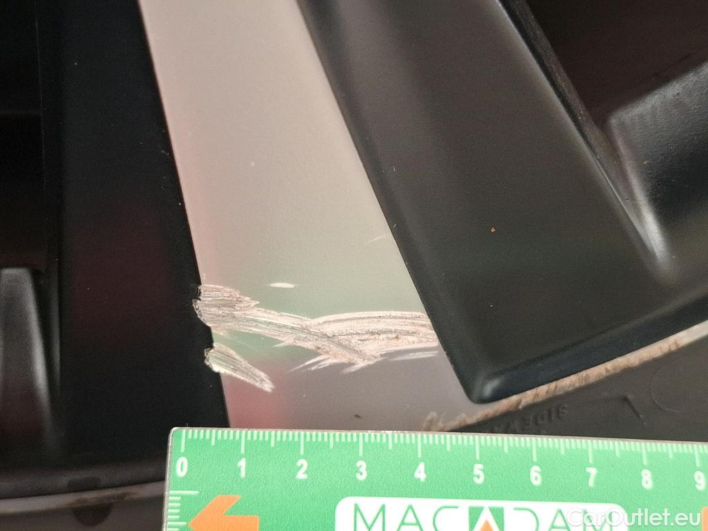  Mercedes  A-Klasse MERCEDES-BENZ Classe A Compact  2018  5P  Berline A 250 e Business Line 8GDCT #44