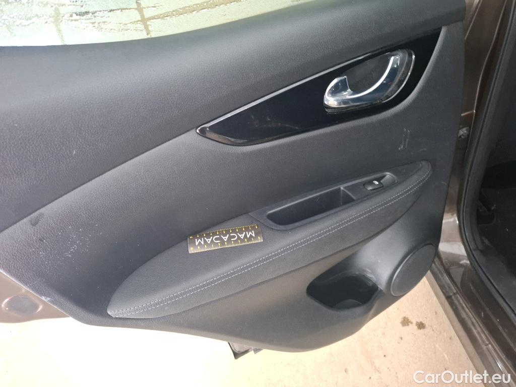  Nissan  Qashqai NISSAN  / 2017 / 5P / Crossover 1.5 DCI 115 Business Edition #16