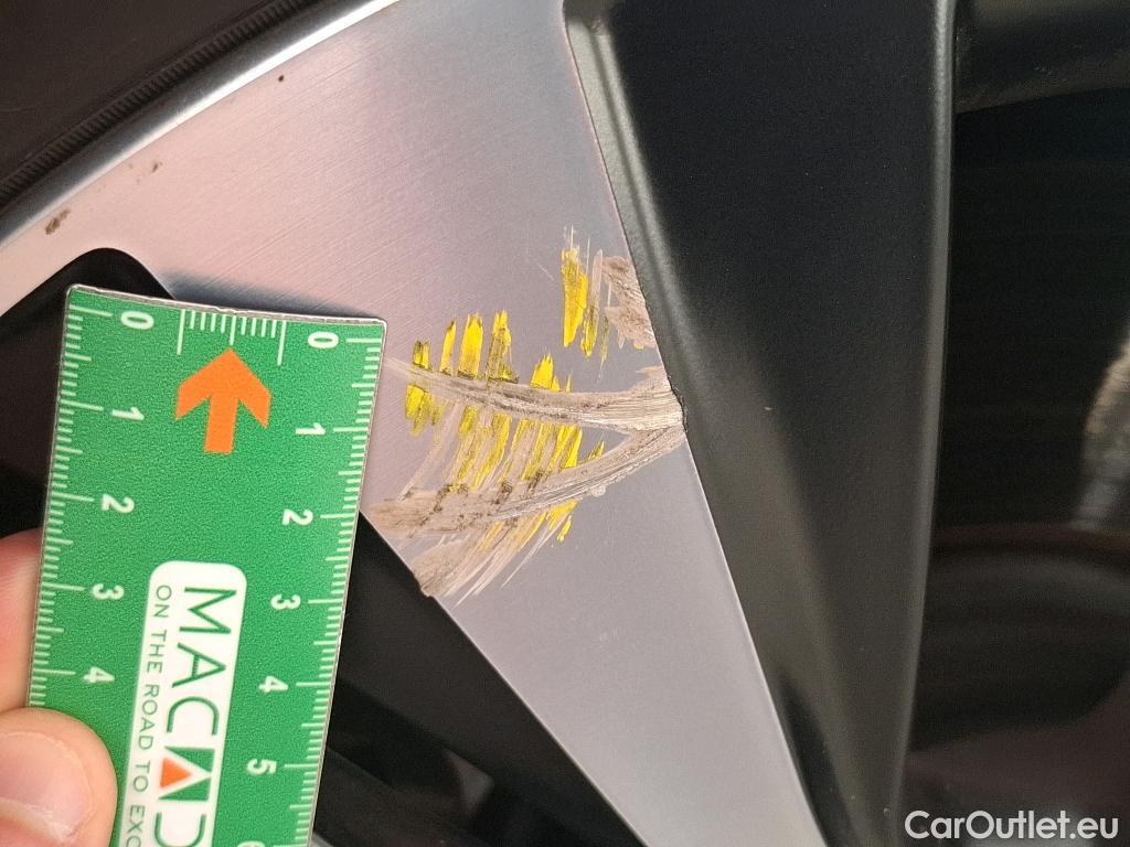  Mercedes  A-Klasse MERCEDES-BENZ Classe A Compact  2018  5P  Berline A 250 e Business Line 8GDCT #38