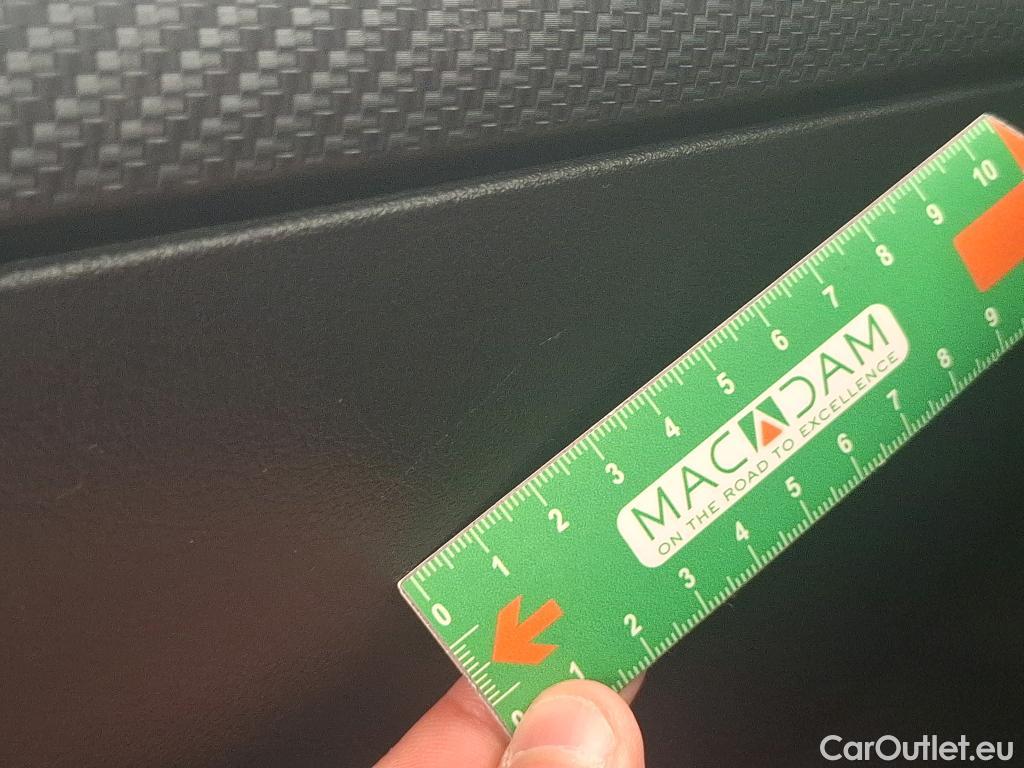  Mercedes  A-Klasse MERCEDES-BENZ Classe A Compact  2018  5P  Berline A 250 e Business Line 8GDCT #50